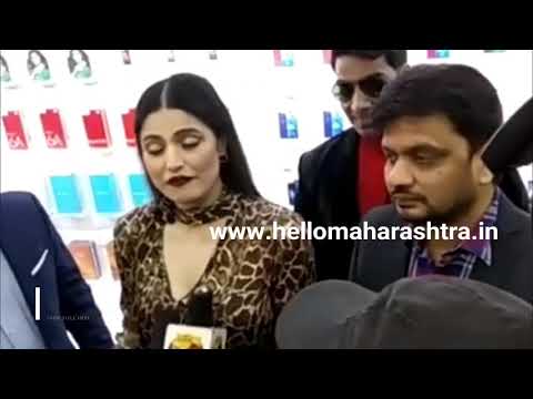 Zareer Khan Slaps Fans in Aurangabad | Bollywood Stars Fight with Fans | Hottest News