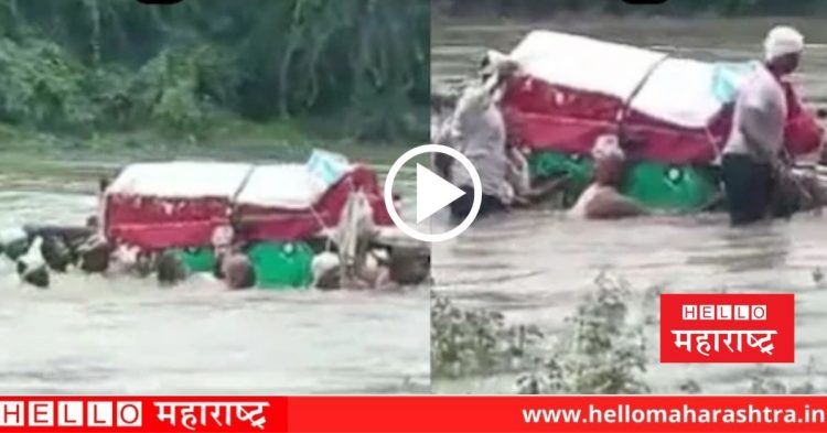 villagers taken dead body from the flood river