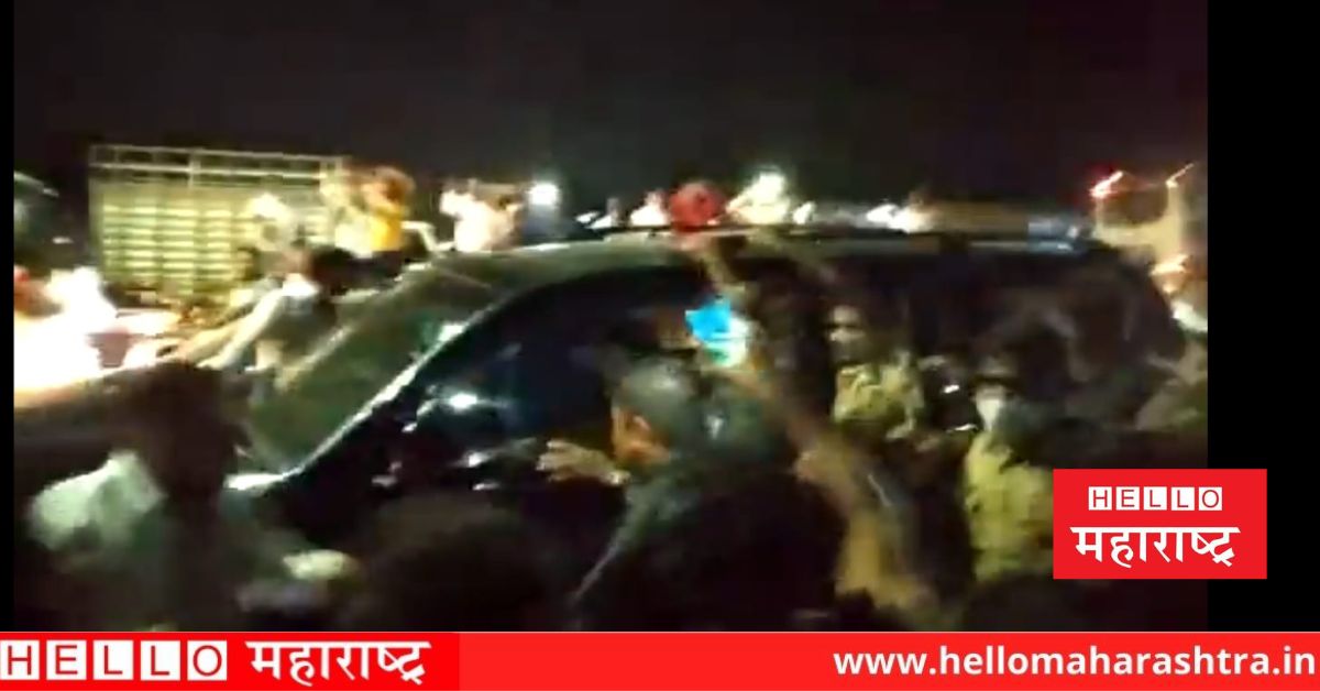 Shiv Sainiks attacked the car of Uday Samant