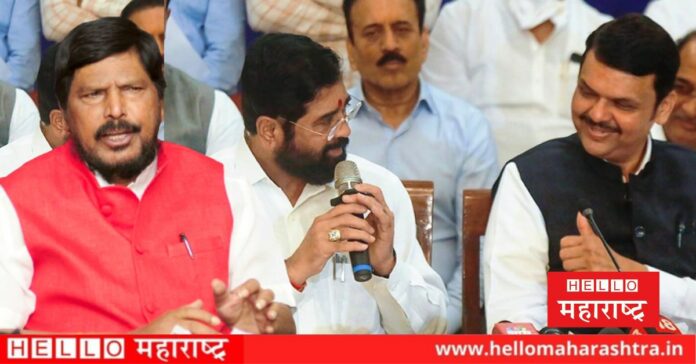 Ramdas Athawale Devendra Fadnavis Eknath Shinde