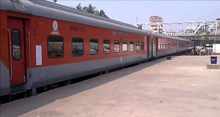 Dibrugarh Rajdhani Express 1